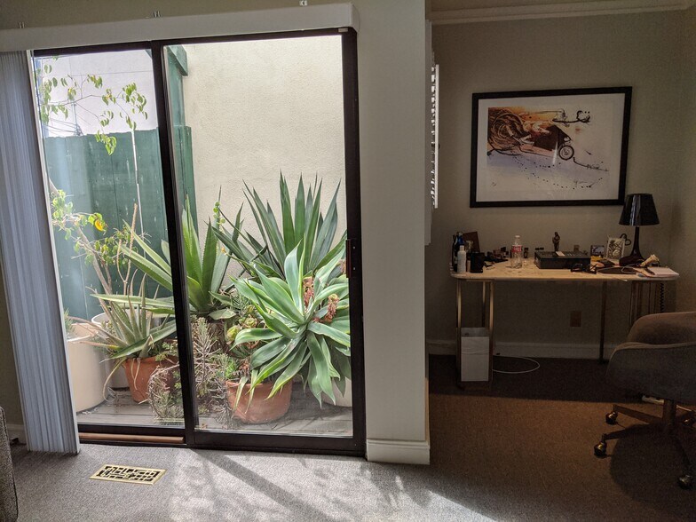 More Photos Of 1626 Westwood Blvd, Los Angeles Office For Lease