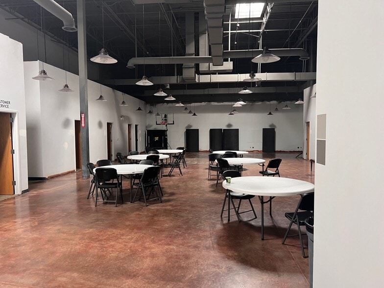 More Photos Of 7037 S High Tech Dr, Midvale Manufacturing For Sale