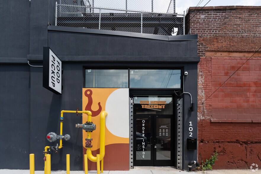 More Photos Of 102-110 Commerce St, Brooklyn Restaurant For Lease