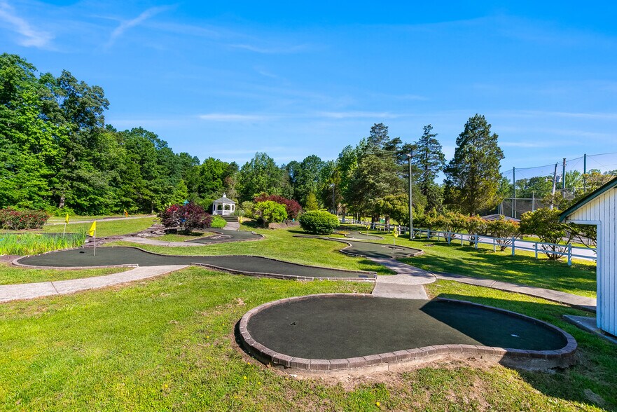 More Photos Of 5075 Crain Hwy, La Plata Golf Course Driving Range For Sale