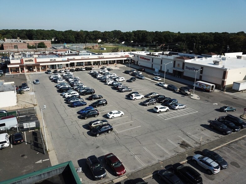More Photos Of 2124-2162 Merrick Ave, Merrick Unknown For Lease