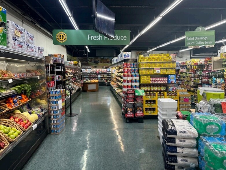 More Photos Of 146 Lockwood Ave, Yonkers Supermarket For Sale