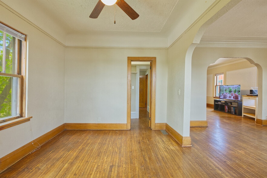 More Photos Of 111-121 Main Ave W, Winsted Storefront Retail Residential For Sale