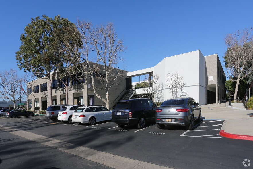 More Photos Of 3636 Birch St, Newport Beach Office For Lease