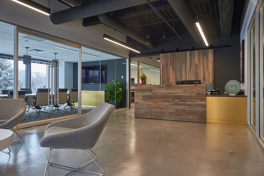 More Photos Of 7900 Xerxes Ave S, Bloomington Office For Lease