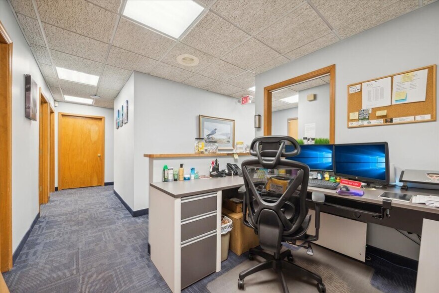 More Photos Of 495 Union Ave, Middlesex Medical For Sale