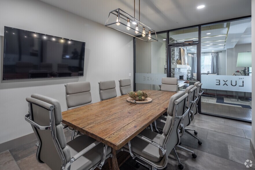 More Photos Of 130 Cinema Dr, Hendersonville Apartments For Lease