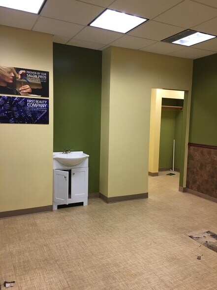 More Photos Of 6 Ponds Edge Dr, Chadds Ford Medical For Lease