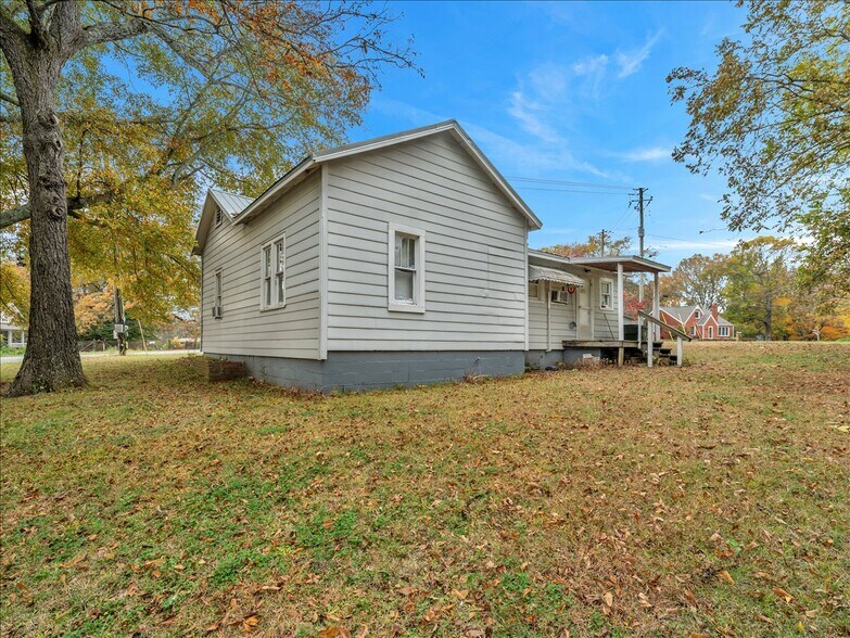 More Photos Of 1209 Ford Chapel Rd, Harvest General Retail For Sale