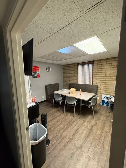 More Photos Of 2020 W Cheryl Dr, Phoenix Manufacturing For Sale