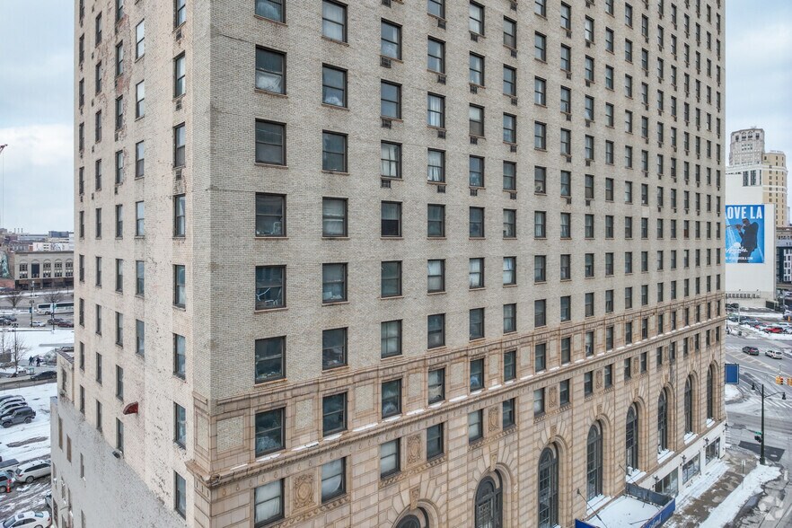 More Photos Of 400 Bagley St, Detroit Unknown For Sale