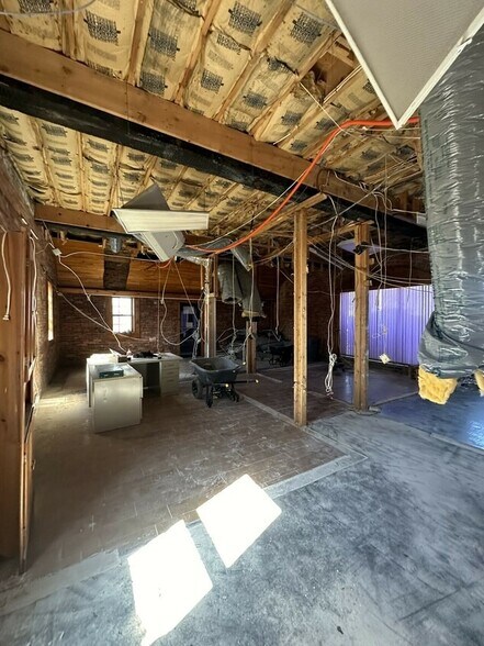 More Photos Of 60 Court St, Taunton Multifamily For Sale