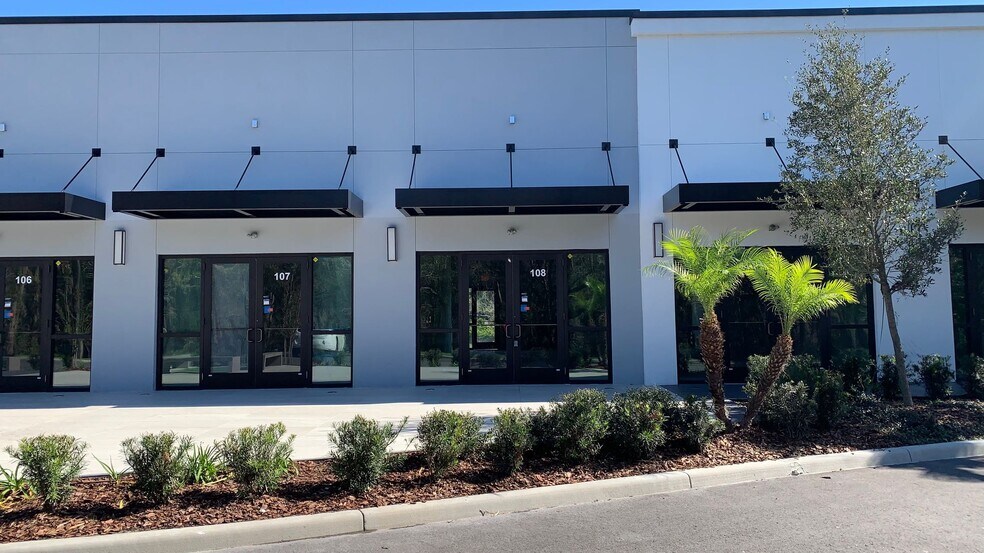 More Photos Of 3370 Rouse Rd, Orlando Storefront For Sale