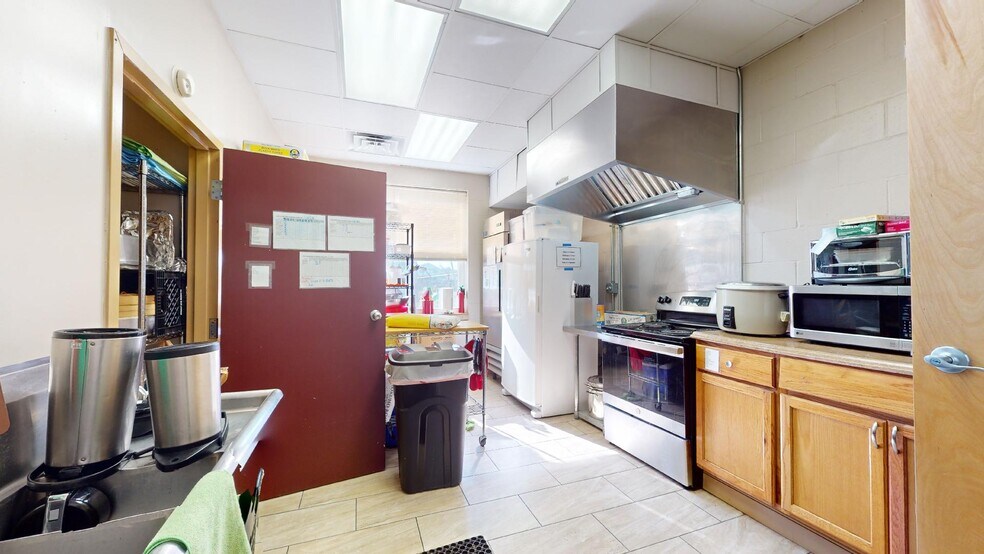 More Photos Of 1327-1331 Macklind Ave, Saint Louis Office For Sale
