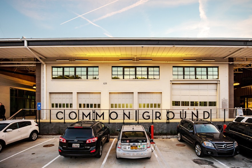 More Photos Of 550 Somerset Ter NE, Atlanta General Retail For Lease