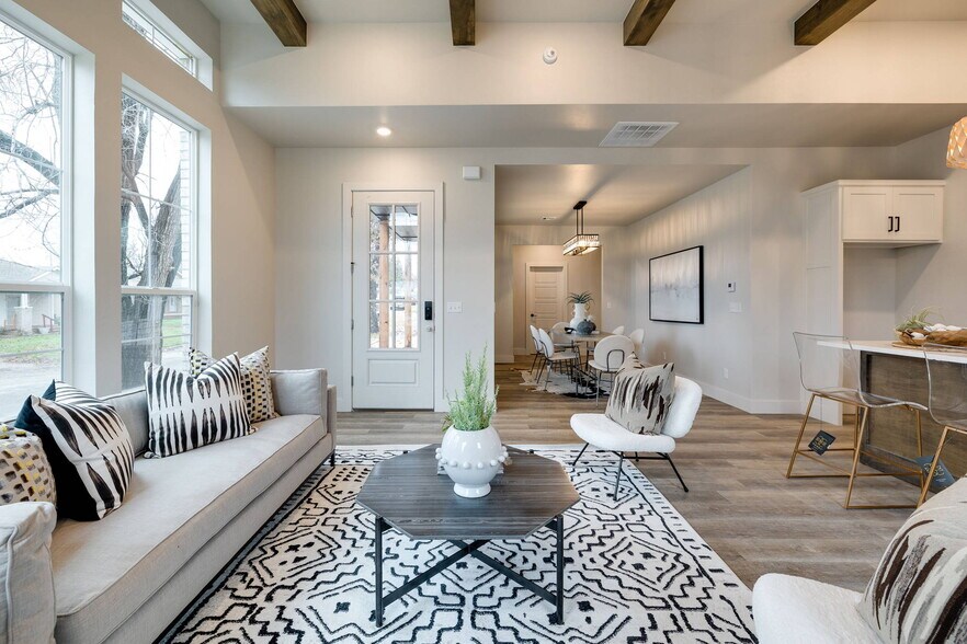 More Photos Of 1705 NW 11th St, Oklahoma City Apartments For Sale