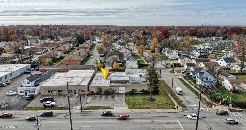 More Photos Of 422 S Green Rd, South Euclid Warehouse For Sale