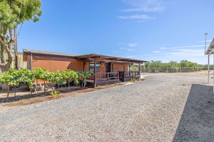 More Photos Of 28548 Woollomes Rd, Wasco Land For Sale