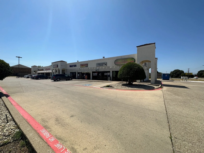 More Photos Of 4450 Boat Club Rd, Fort Worth Freestanding For Lease