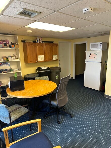More Photos Of 1534 Dorchester Ave, Dorchester Storefront Retail Office For Lease