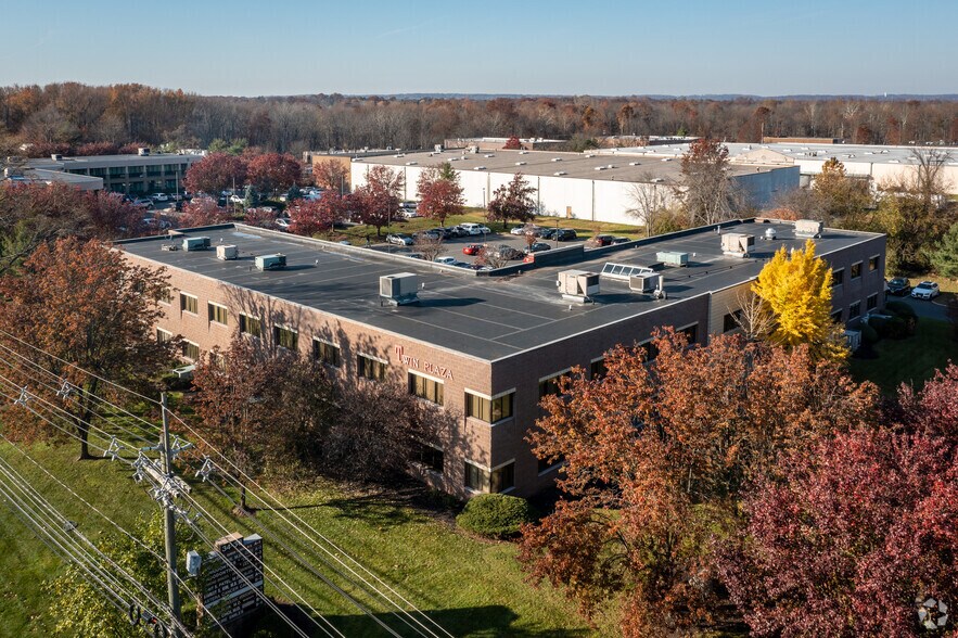 More Photos Of 34-36 Progress St, Edison Medical For Sale