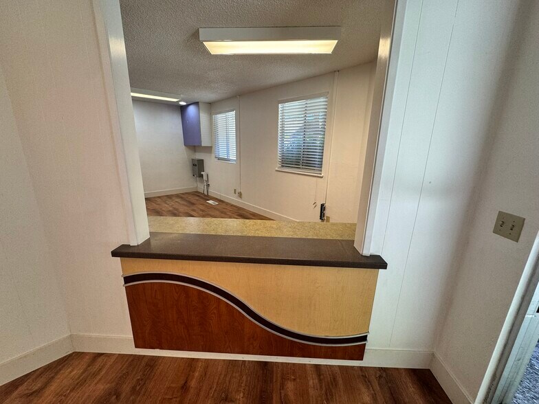 More Photos Of 13350 Big Basin Way, Boulder Creek Medical For Lease