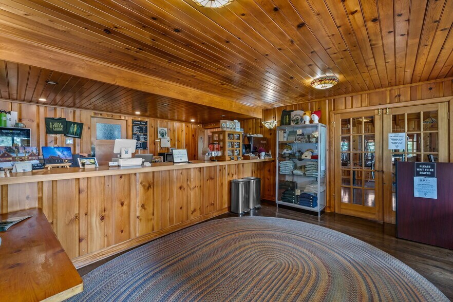 More Photos Of 13375 SW Forest Service Rd, Camp Sherman Hotel For Sale
