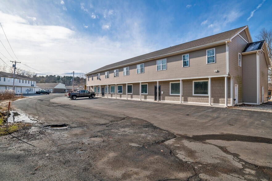 More Photos Of 3 Stadler St, Belchertown General Retail For Lease