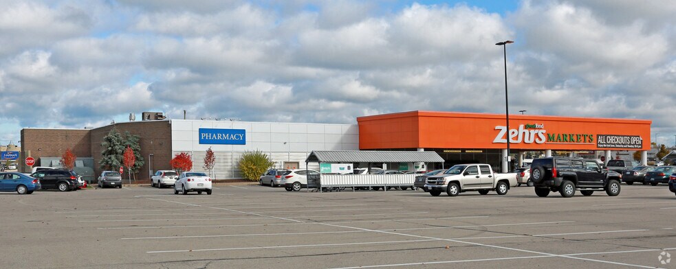 More Photos Of 221 Glendale Ave, St Catharines Freestanding For Lease