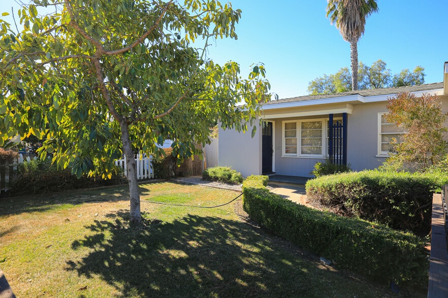 More Photos Of 456 N Batavia St, Orange Apartments For Sale