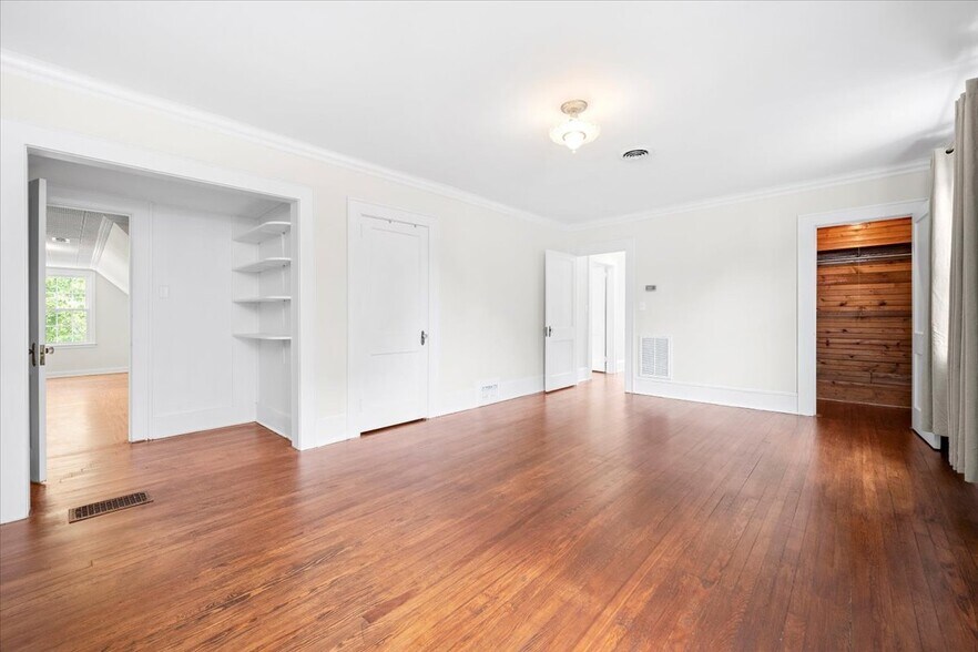 More Photos Of 301 E Main St, Easley Land For Sale