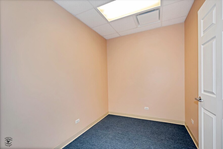 More Photos Of 912 Northwest Hwy, Fox River Grove Medical For Sale
