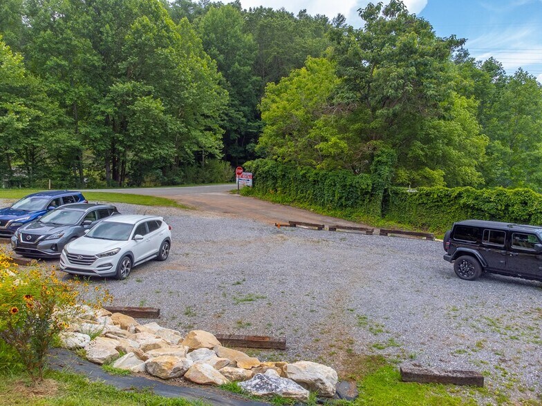 More Photos Of 270 Deyton Camp Rd, Robbinsville Marina For Sale