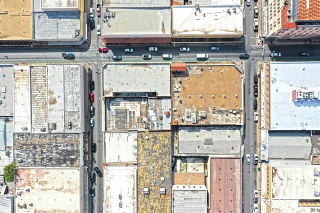 More Photos Of 1114 Lincoln St, Laredo General Retail For Sale