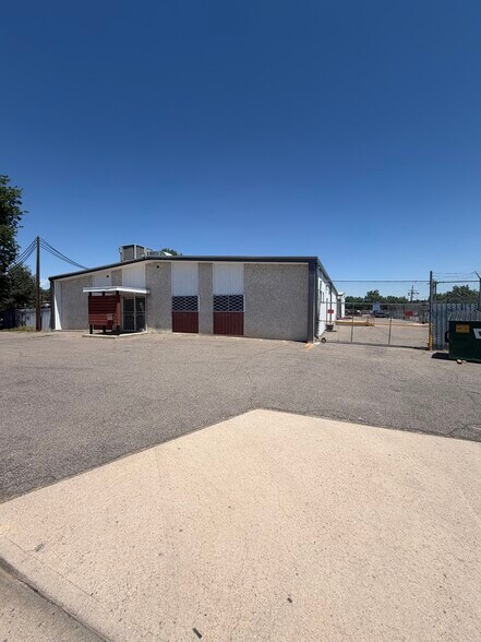 More Photos Of 11799 E 30th Ave, Aurora Warehouse For Sale