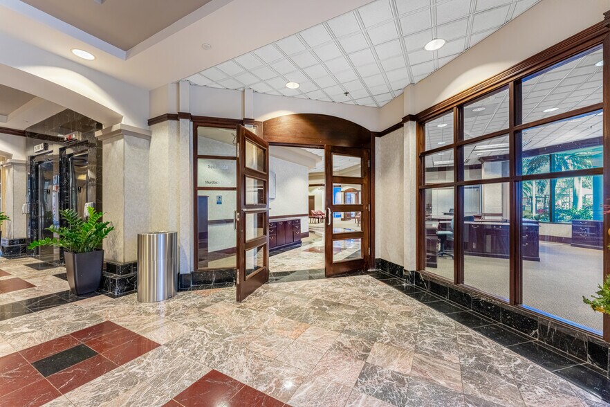 More Photos Of 18501 Murdock Cir, Port Charlotte Medical For Lease