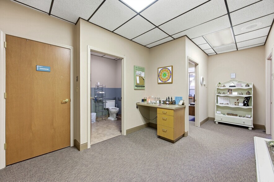 More Photos Of 1061 E Main St, Grass Valley Medical For Sale