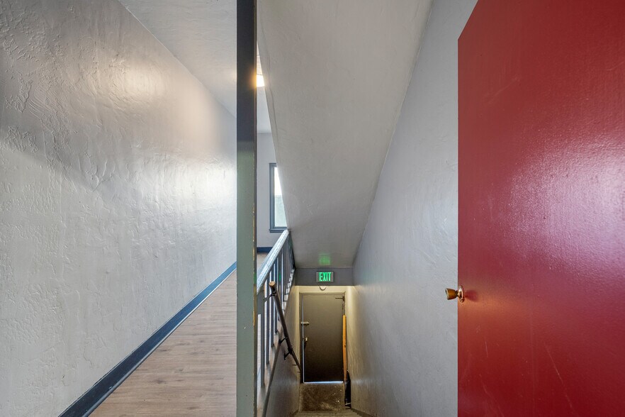 More Photos Of 2100 51st Ave, Oakland Apartments For Sale