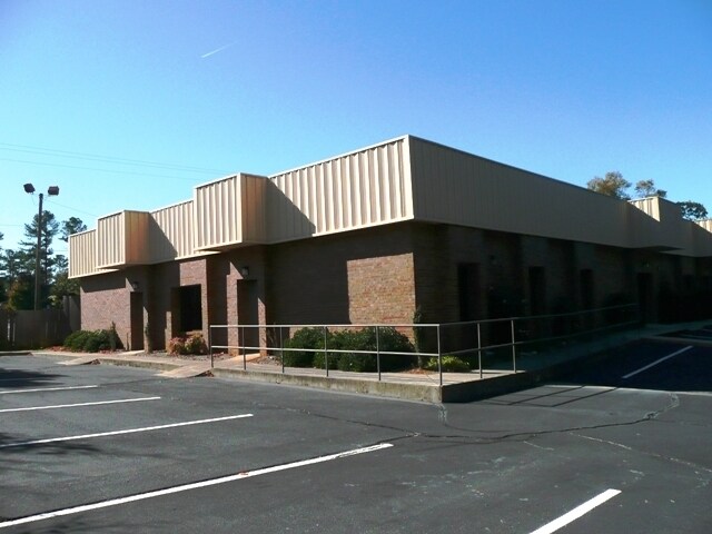 More Photos Of 3005 Lenora Church Rd, Snellville Medical For Lease
