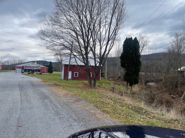 More Photos Of 628 South St, Hoosick Falls Specialty For Sale