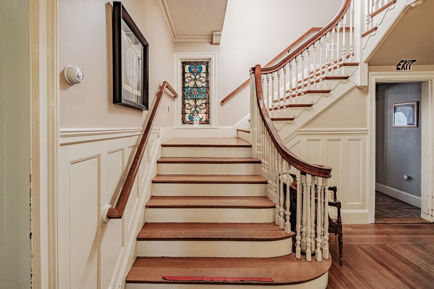 More Photos Of 257 South St, Biddeford Specialty For Sale