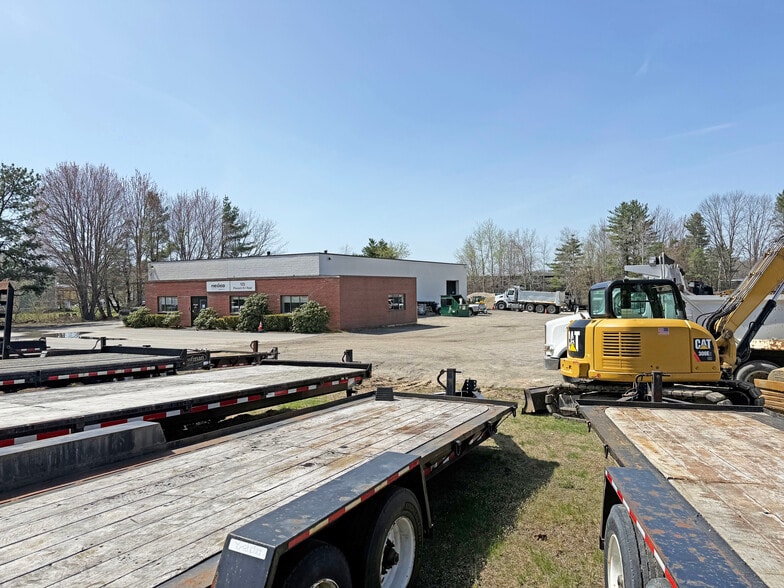 More Photos Of 125 Pleasant Hill Rd, Scarborough Warehouse For Lease