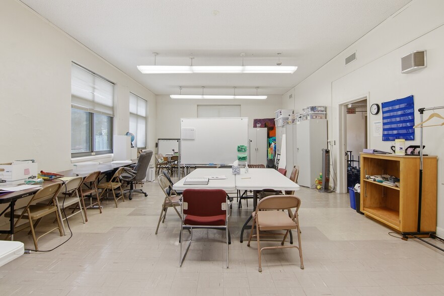 More Photos Of 1115 Greenbrier St, Saint Paul Religious Facility For Sale