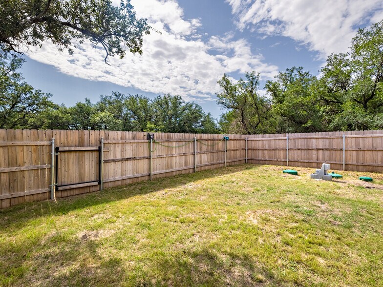 More Photos Of 8036 County Road 604, Brownwood Multifamily For Sale