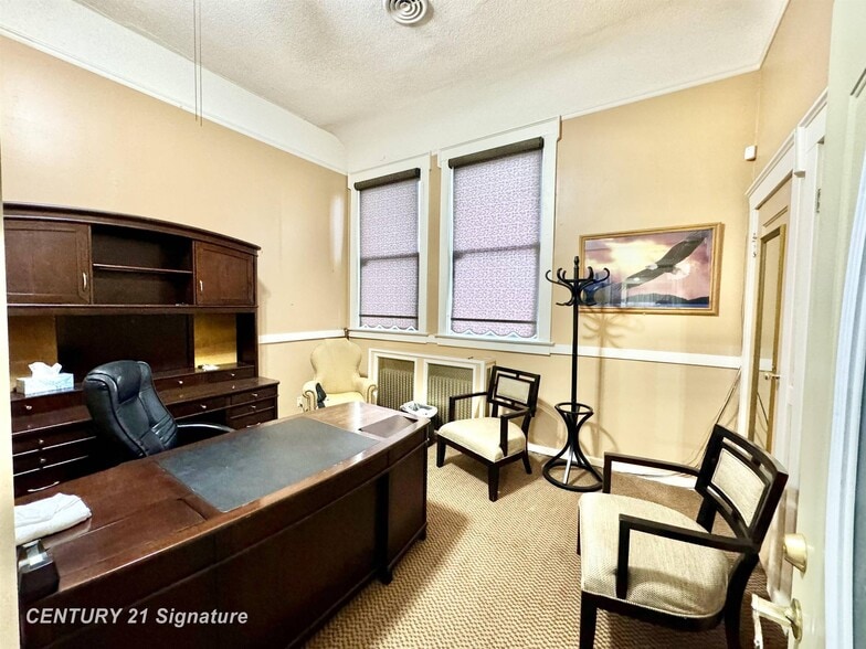 More Photos Of 1214 N Michigan Ave, Saginaw Specialty For Sale