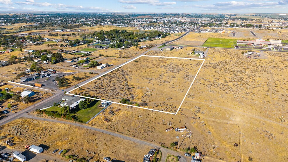 More Photos Of 1940 NE 10th St, Hermiston Land For Sale
