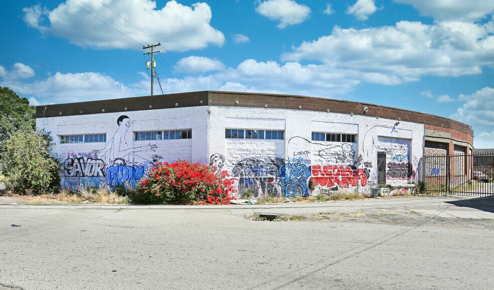 Primary Photo Of 1800-1840 Campbell St, Oakland Warehouse For Lease
