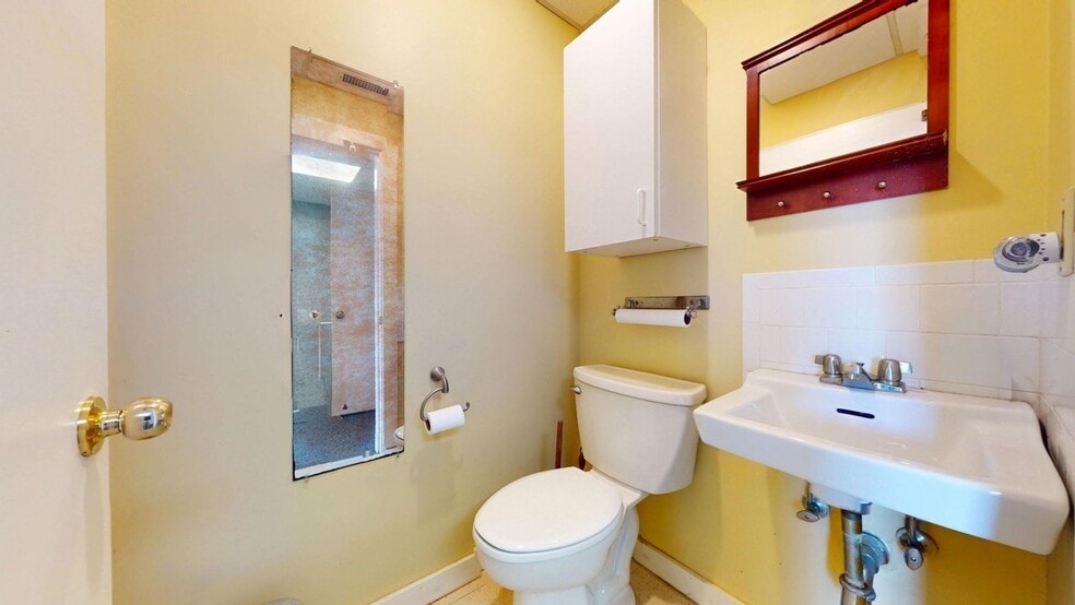 More Photos Of 11-15 John St, Newton Office Residential For Lease