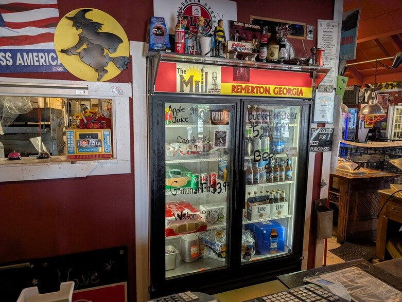 More Photos Of 1337 Baytree Rd, Valdosta General Retail For Sale