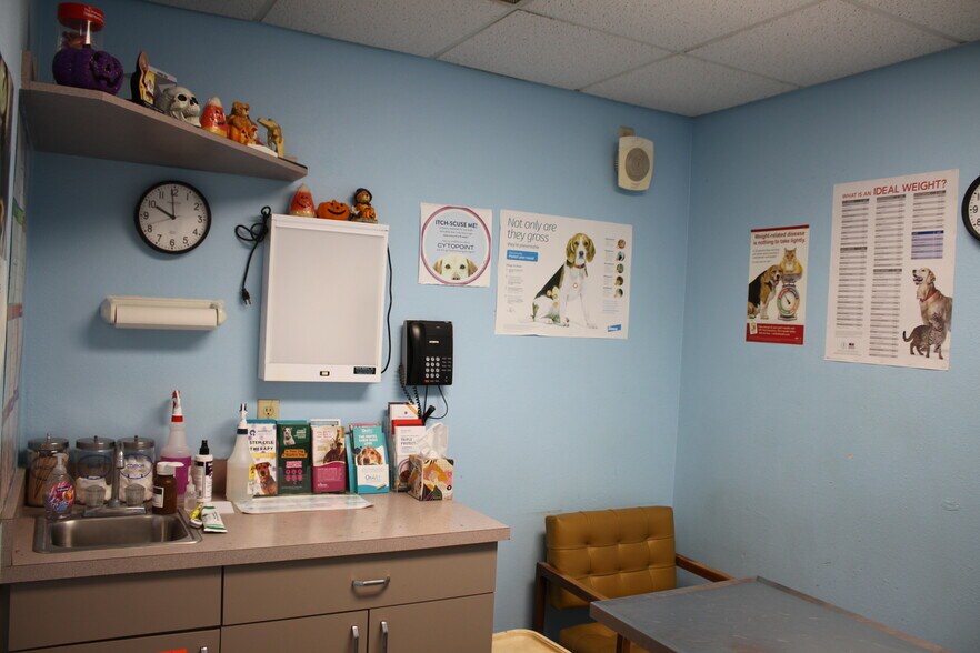 More Photos Of 1320 W Oak Ridge Rd, Orlando Restaurant For Sale